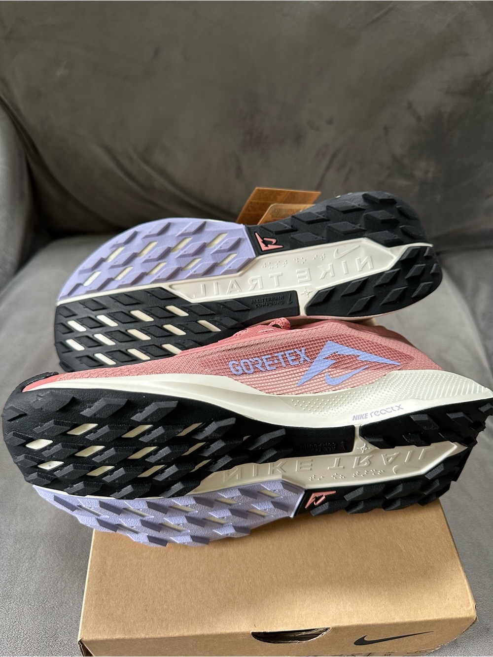 Nike Women’s Rose Pink Gore-Tex Training Sneakers - Picture 4 of 4